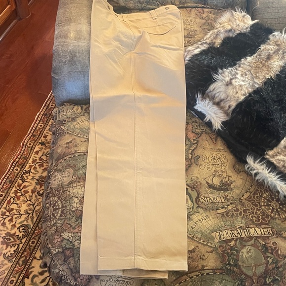 Filson Men's Cream Chinos - Picture 2 of 6